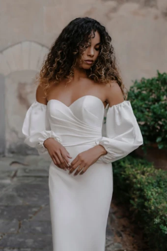 Abella Nava #5 thumbnail