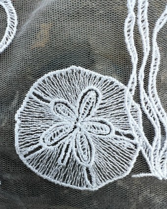 Lambs Hill Veils Seahorse Veil #2 Ivory thumbnail