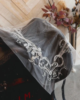 Equestrian Veils English Reins & Garden Veil #4 default Ivory thumbnail