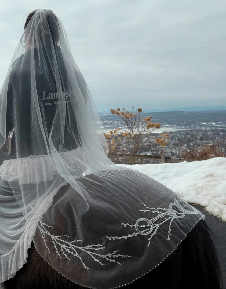 The Equestrian Signature with Pearls Default Thumbnail Image