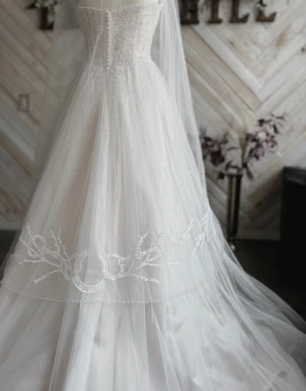 Equestrian Veils The Equestrian Signature with Pearls #10 default Ivory thumbnail