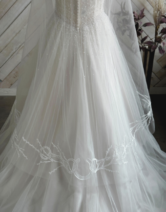 Equestrian Veils The Equestrian Signature #1 Ivory thumbnail