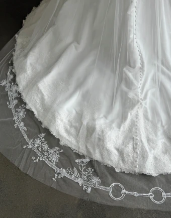 Equestrian Veils The English Reins with Snaffle Bit #1 Ivory thumbnail