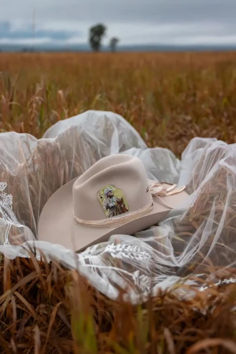 Charlotte Guernsey Western Square Edge #7 thumbnail