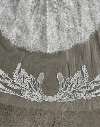 Charlotte Guernsey The Horseshoe #6 Ivory thumbnail