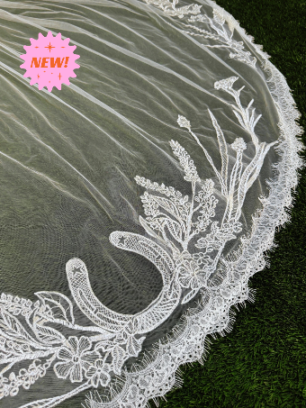 Charlotte Guernsey The Horseshoe Wildflower with Lace #0 default thumbnail